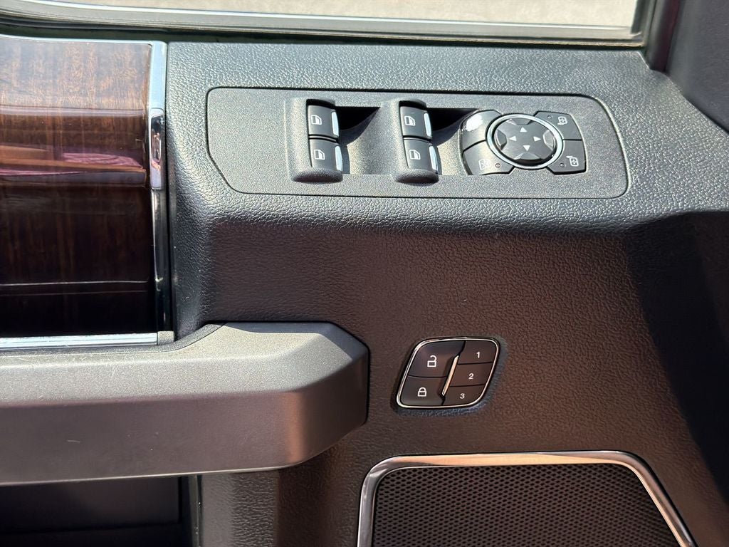 2016 Ford F-150 Platinum