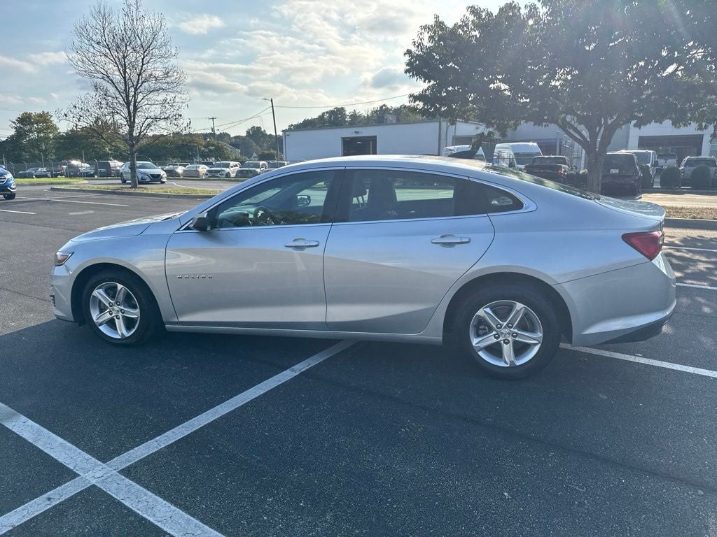 2022 Chevrolet Malibu LS 1FL