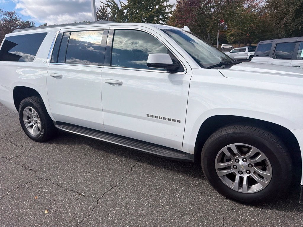 2017 Chevrolet Suburban LT