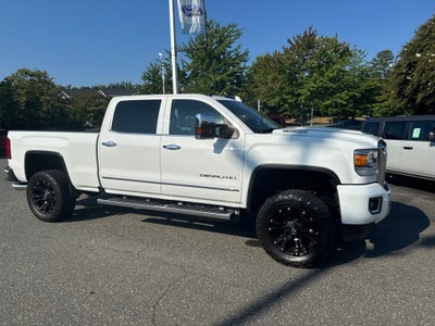 2017 GMC Sierra 2500HD Denali