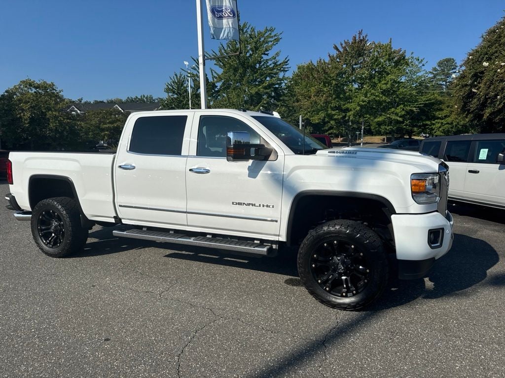 2017 GMC Sierra 2500HD Denali