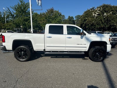 2017 GMC Sierra 2500HD Denali