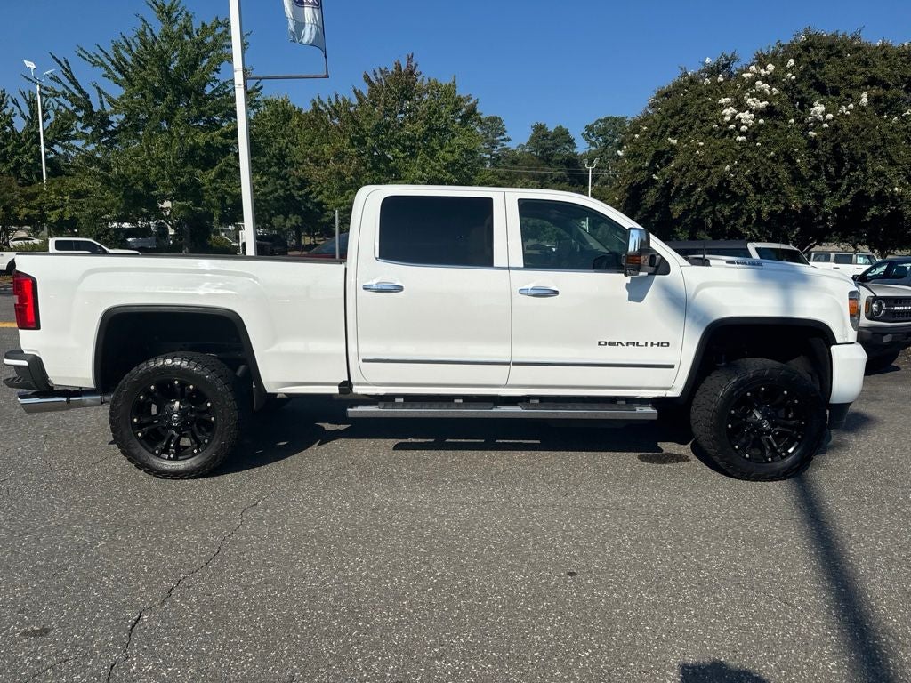 2017 GMC Sierra 2500HD Denali