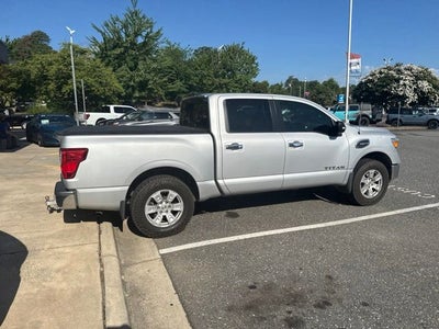2017 Nissan Titan SV