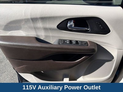 2021 Chrysler Pacifica Touring L