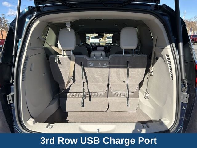 2021 Chrysler Pacifica Touring L