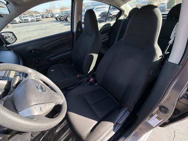 2016 Nissan Versa 1.6 S Plus