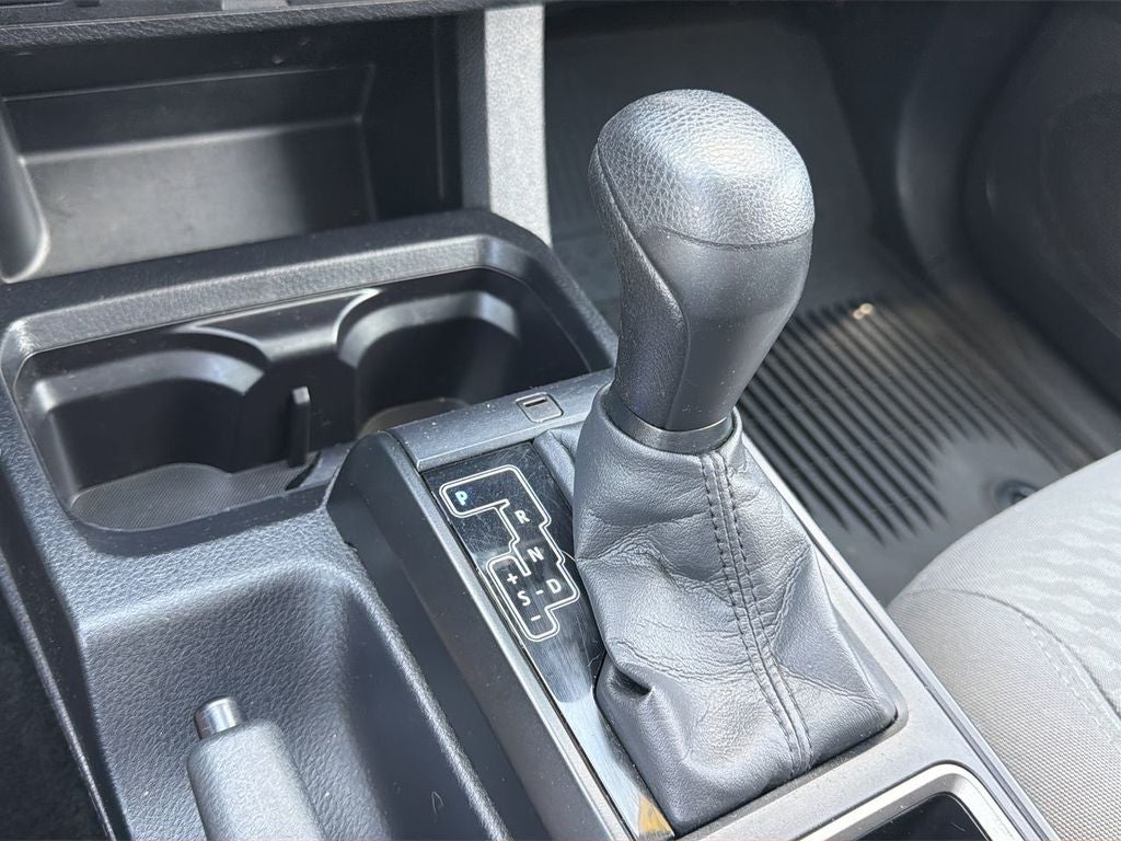 2022 Toyota Tacoma SR V6