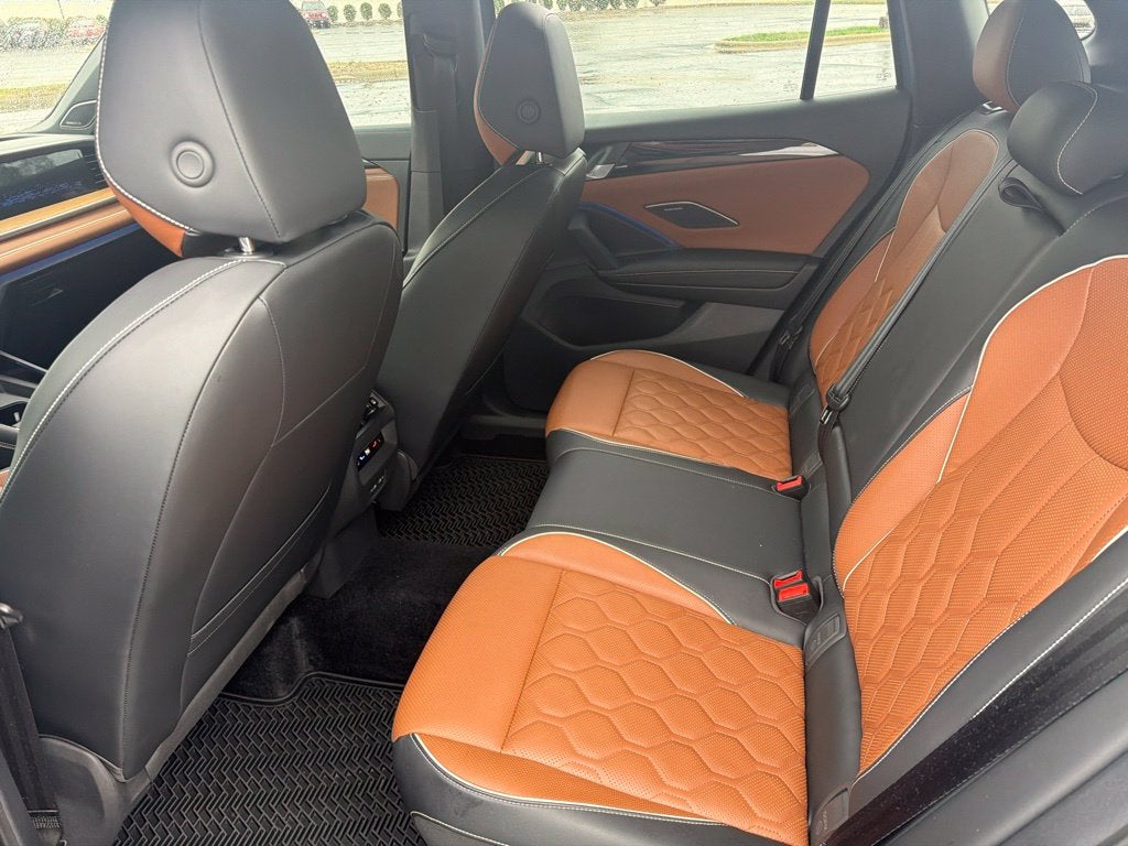 2025 Volkswagen Tiguan 2.0T SEL R-Line