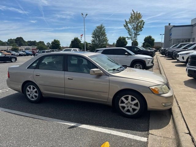 2000 Toyota Avalon Base