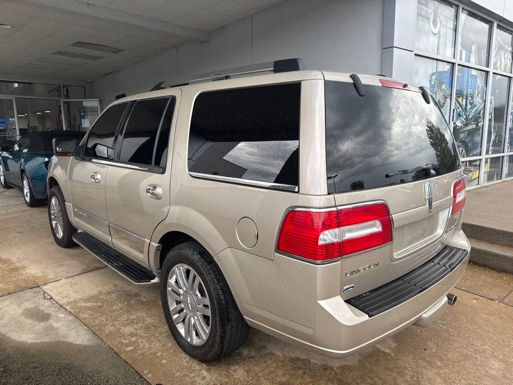 2008 Lincoln Navigator Base