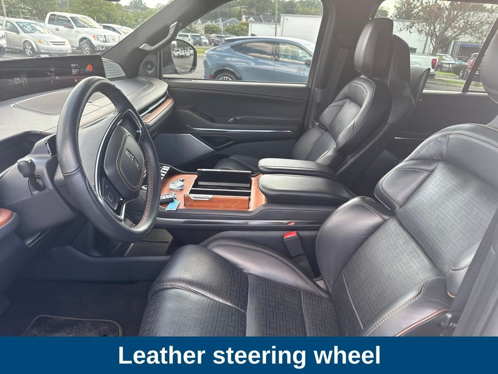 2025 Lincoln Navigator L Black Label