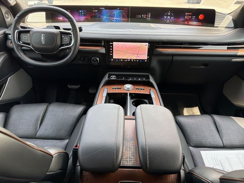 2025 Lincoln Navigator L Black Label