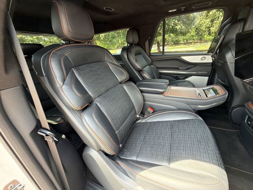 2025 Lincoln Navigator L Black Label
