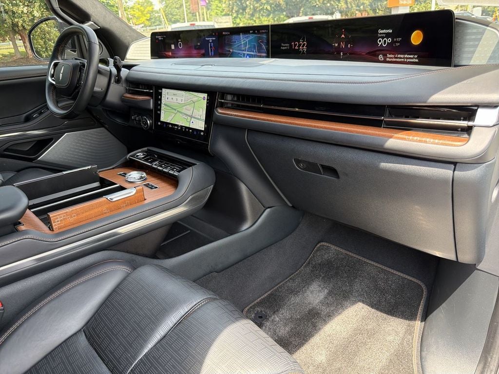 2025 Lincoln Navigator L Black Label