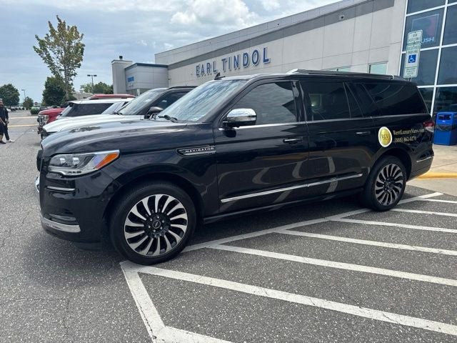 2022 Lincoln Navigator L Black Label