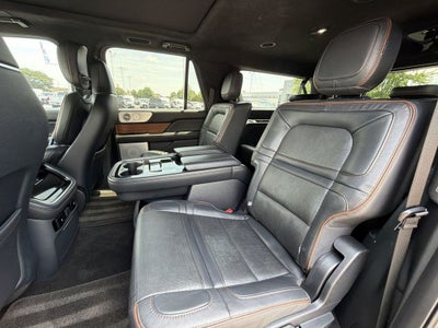 2022 Lincoln Navigator L Black Label