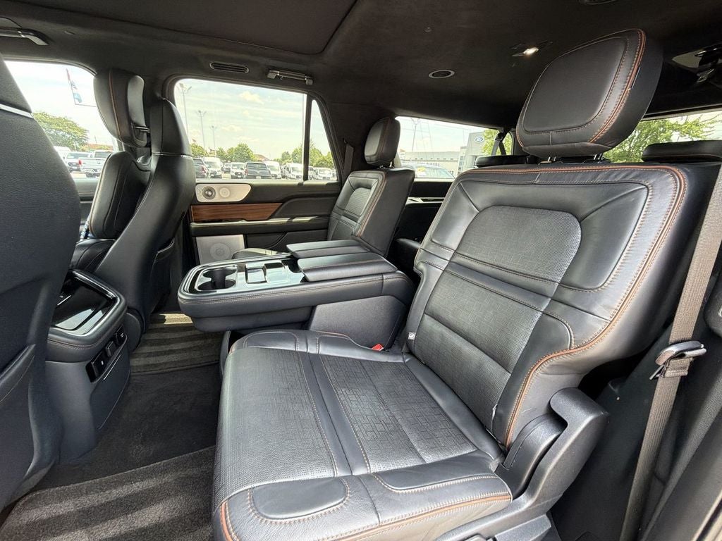 2022 Lincoln Navigator L Black Label