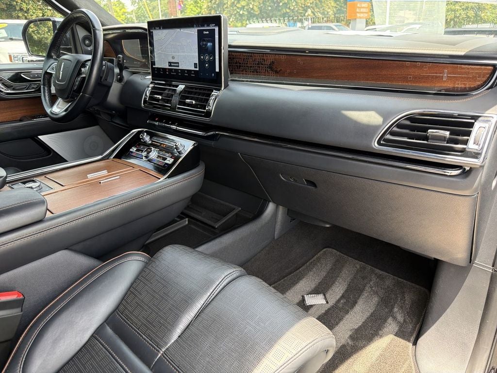 2022 Lincoln Navigator L Black Label