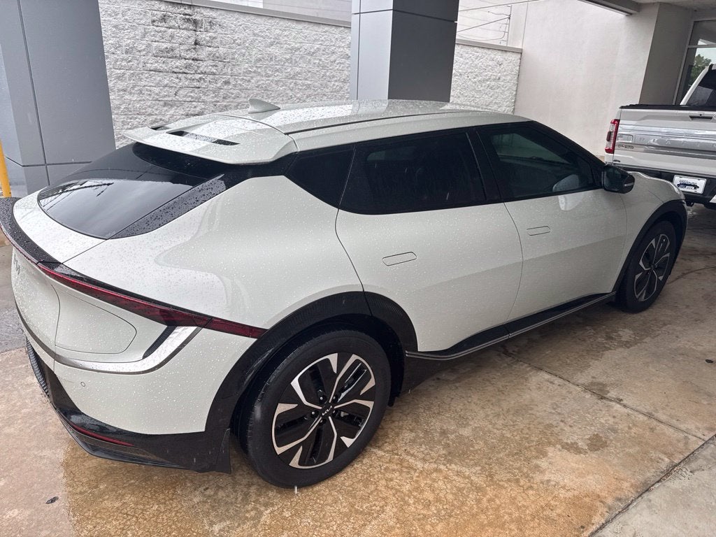 2023 Kia EV6 Wind