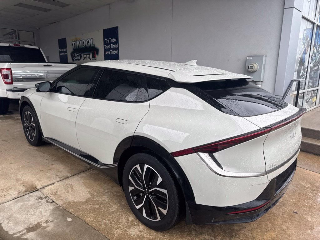 2023 Kia EV6 Wind