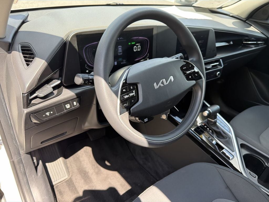 2023 Kia Niro LX