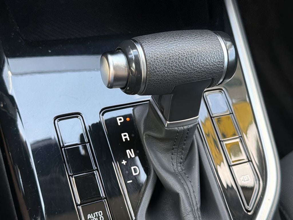 2023 Kia Niro LX