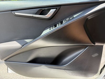 2023 Kia Niro LX