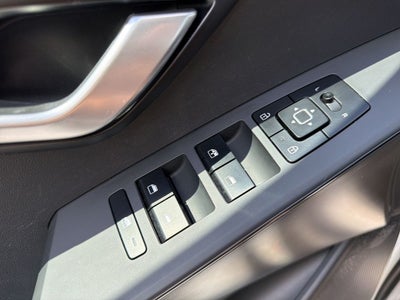 2023 Kia Niro LX