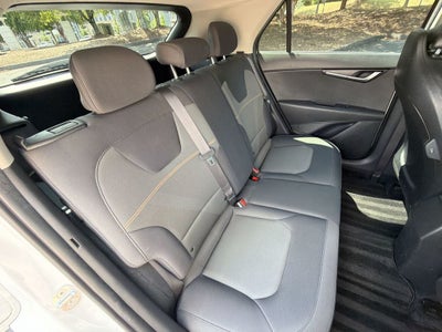 2023 Kia Niro LX