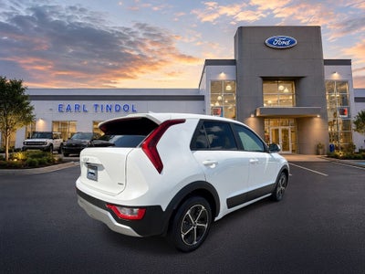 2023 Kia Niro LX