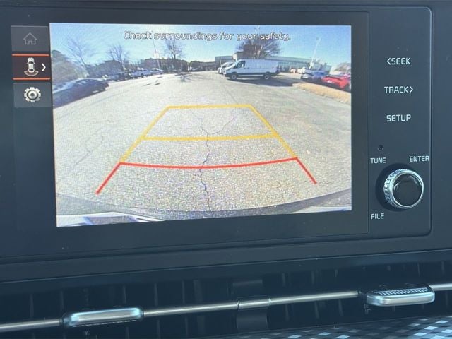 2024 Kia Carnival LX