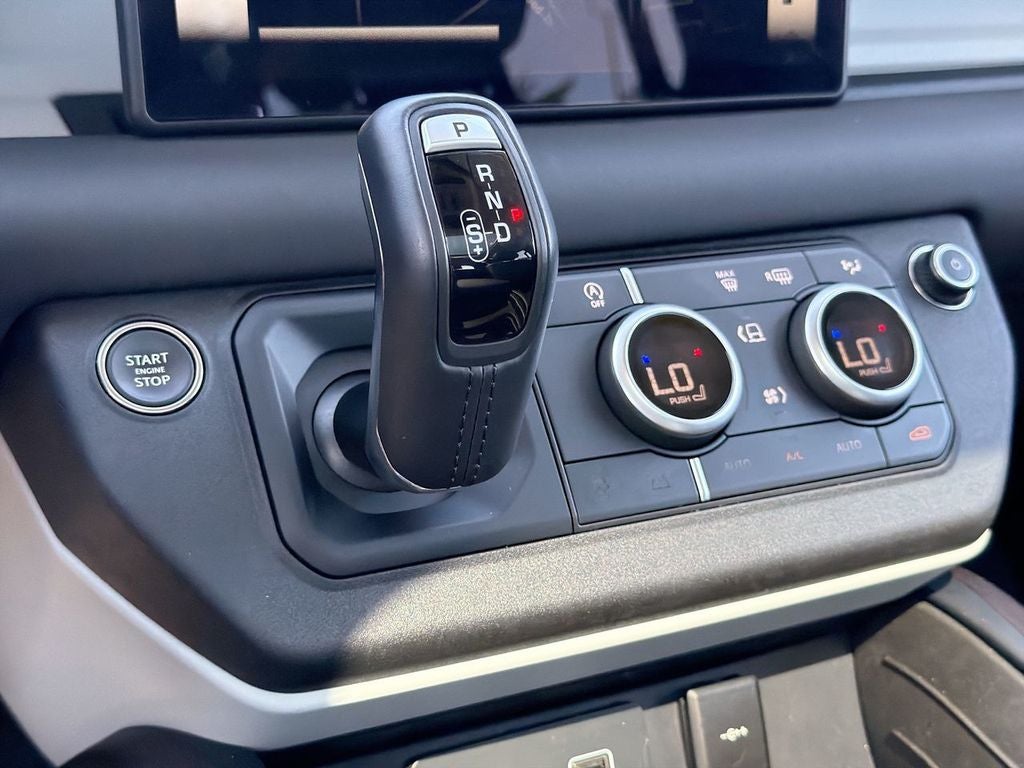 2024 Land Rover Defender 110 S