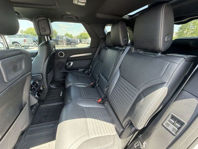 2023 Land Rover Discovery S R-Dynamic
