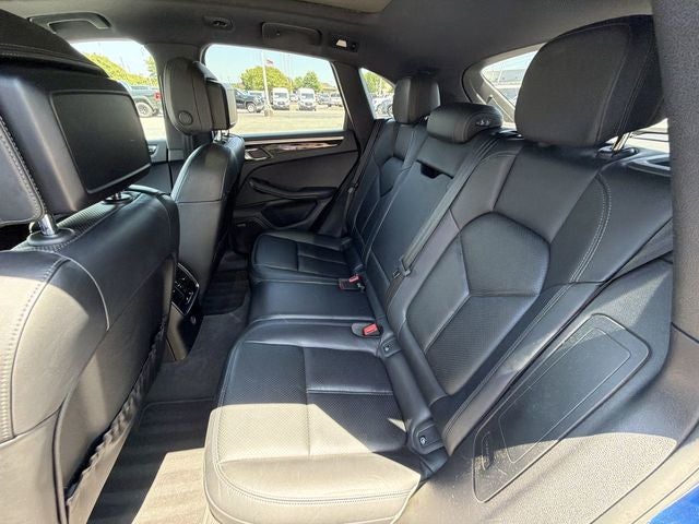 2018 Porsche Macan Base