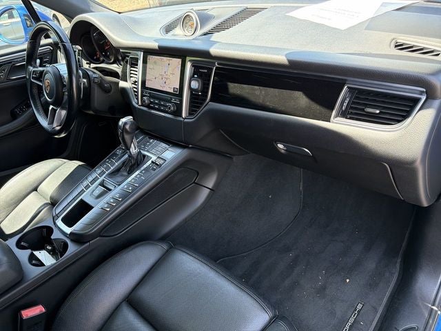 2018 Porsche Macan Base